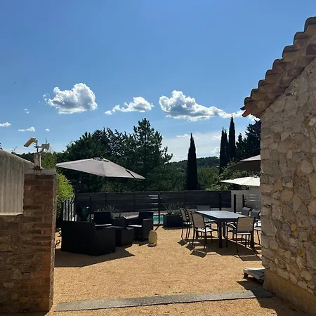 De Charme Avec Piscine Apartman *